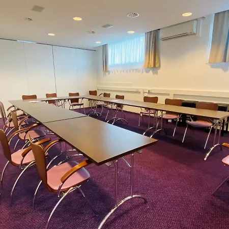 Stadthotel 3*